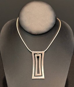 SR - Sterling Silver Necklace - Geometric Pendant 925