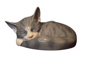 DR - Porcelain Cat Figurine - Rosenthal Reclining Gray Tabby