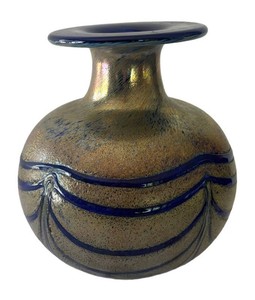 FR - Vintage Dominic Labino Iridescent Art Glass Vase