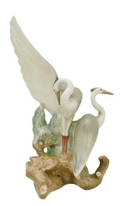 LR - Porcelain Heron Figurine - NAO by Lladro Bird Sculpture
