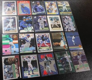 Ken Griffey Jr. Baseball Card Lot  20 Cards
