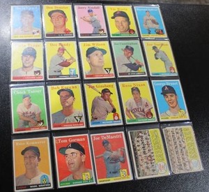 1958 Topps Baseball Card Lot  20 Cards Very Low Grade