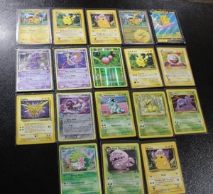 Pokemon Pikachu Lot & Heavy PlayDmg Vintage Card Lot  18 Cards