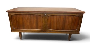 Mid Century Modern Lane Cedar Chest