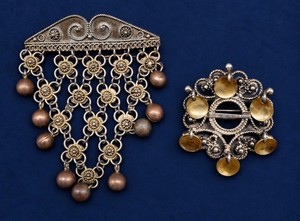 Vintage Silver Tone Filigrree Cascading Brooch and Norwegian Solije Brooch Silver