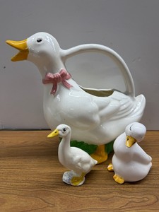 Three-Piece Vintage Granny Core Goose Decor LOT