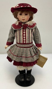 Vintage Collectible Franklin Mint Coca-Cola Doll MEGAN 19 Heirloom Collector Porcelain Figurine