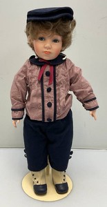 19 Franklin Heirloom Doll