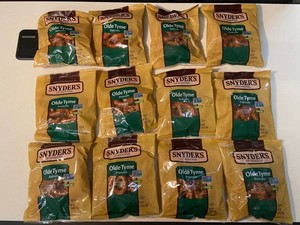 TN 7 - Snyders of Hanover Olde Tyme Pretzels 1.58 Oz (Lot of 12)