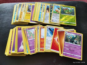 (100) Pokemon Cards