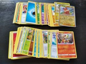 (100) Pokemon Cards