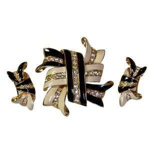 Kenneth Jay Lane Black & Ivory Enamel Crystal Brooch & Earrings Set