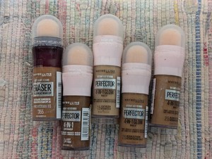 Lot of Maybelline New York Instant Age Rewind Perfector