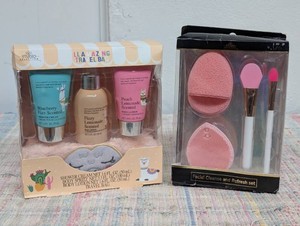 Studio Selection Llamazing Travel Bag Set  Facial Cleanse and Refresh Set