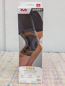 McDavid Sport Knee Knit Sleeve with Buttress and Stays - Gray - LXL