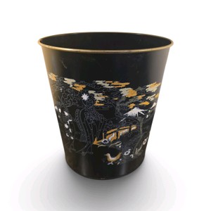 Decorative Trash Bin