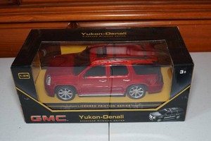 GMC Yukon-Denali 124 Scale Replica
