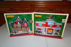 2 Lemax Lighted Porcelain Buildings