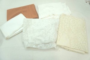 vintage table linens