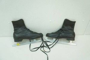 Vintage New Mens Ice Skates Size 9