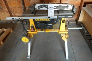 DeWalt table saw