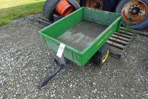 John Deere yard cart