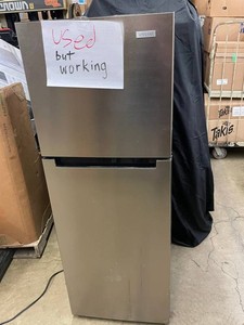 Used Vissani Stainless Steel Bottom-Freezer Refrigerator