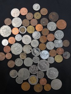 Large Mixed World Coin Lot  International Coins, Bimetallics & Assorted Denominations