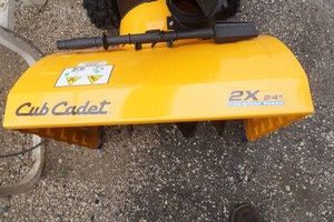 Cub Cadet 2X 24 Snow Thrower