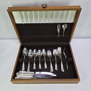 Vintage Wm. Rogers & Son IS Silverplate Flatware Set in Wooden Chest  Floral Pattern Service