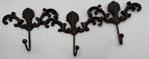 Ornate Cast Metal Fleur-de-Lis Scroll Wall Hooks
