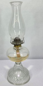 Vintage Clear Glass Kerosene Oil Lamp with Chimney