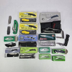 Large Lot of Pocket Knives Navy Seal Folder Eagle Eye III Delta Ranger & Assorted Boxed Knives