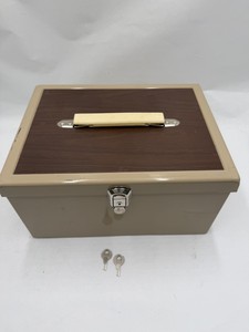 Vintage Metal Locking Cash Document Box with Carry Handle & 2 Keys
