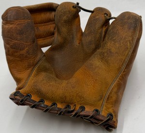 Vintage 1940s-1950s Model 2230 Genuine Cowhide Split-Finger Baseball Glove