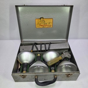 Vintage Compact-O-Lite Photographic Lighting Kit in Metal Carrying Case  Arrow Floodlight Set