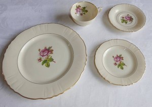 Syracuse China - Rosalie - 38 pieces