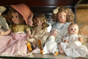 Group of 12 Vintage Dolls