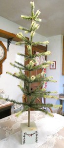 Feather tree 4 ft tall