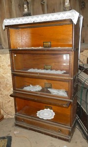Awesome vintage General Store Hat Display Case Glass Doors - measure