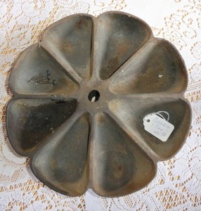 Antique Cast Iron Cobblers Tray