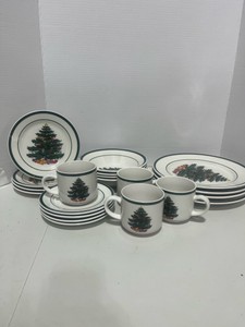 Four 4-Piece Place Setting Christmas Dining ware by Totally Today One cup has small chip