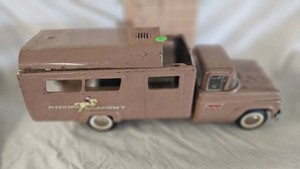 Buddy L Riding Acadamy Pressed Steel Horse Hauler