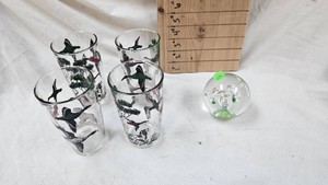 Hazel Atlas Huting Dog and Waterfaowl Tumbler Set, Green Bubble Glass Paperweight
