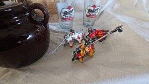 Vintage Toy Horse, Cast Iron Jousting Horses, Bean Pot, Shiner Beer Glasses