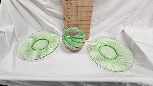 UV Reactive Serving TrayPlate, Greenbrown Glassware
