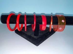 VTG Bangle Bracelet Set - Red & Amber Lucite-Style Bangles