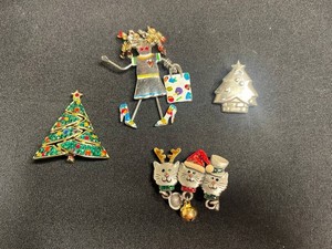 Christmas Brooches - Cat, 925 Tree & Figurative Pins (Lot of 4)