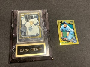 Sports Card Display & Rookie Card Mixed Lot - Wayne Gretzky & Alex Rodriguez