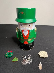Christmas Decor & Jewelry Mixed Lot - Nutcracker Tin, .925 Santa Pin & Brooches (6 Pieces)